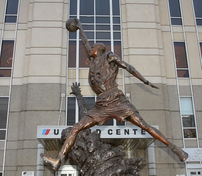 Happy birthday, Air Mike! (photos+videos)