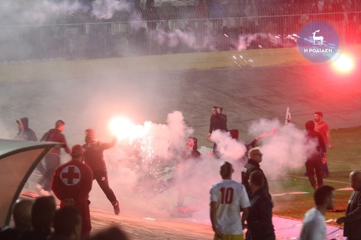 Απίστευτα επεισόδια στον τελικό της Ρόδου! (photos)