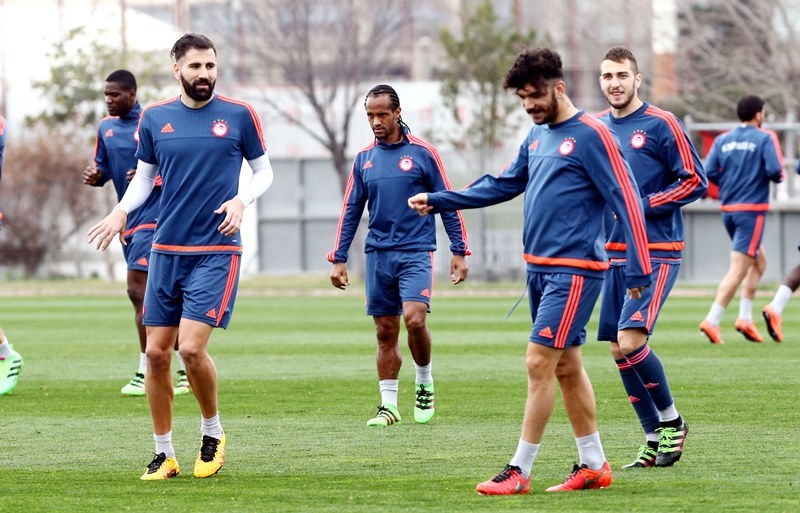 Ολυμπιακός: Ανατροπή με Σιόβα και Ερνάνι! (photos+video)