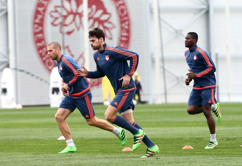 Ολυμπιακός: Ανατροπή με Σιόβα και Ερνάνι! (photos+video)