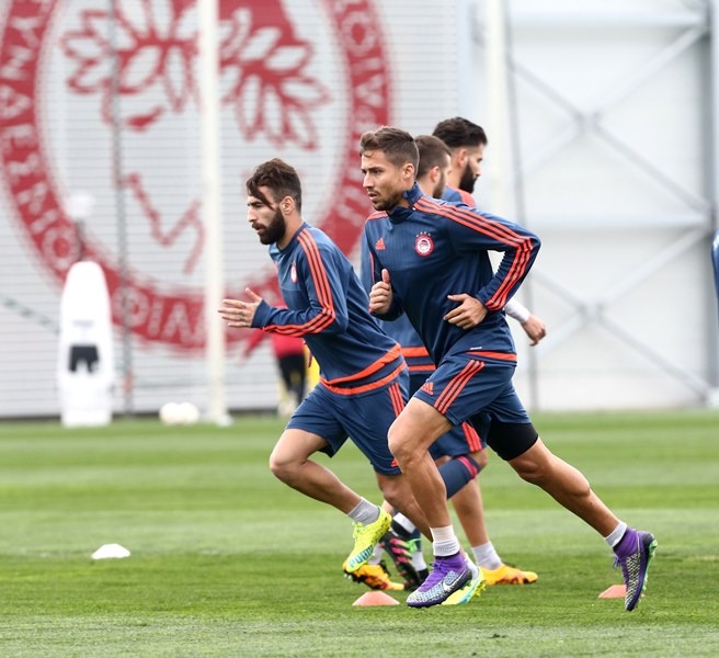 Ολυμπιακός: Ανατροπή με Σιόβα και Ερνάνι! (photos+video)