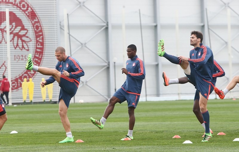 Ολυμπιακός: Ανατροπή με Σιόβα και Ερνάνι! (photos+video)