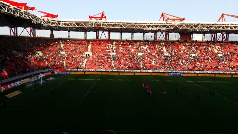 Ολυμπιακός: «Ερυθρόλευκοι» πανηγυρισμοί για την κούπα (photos+video)