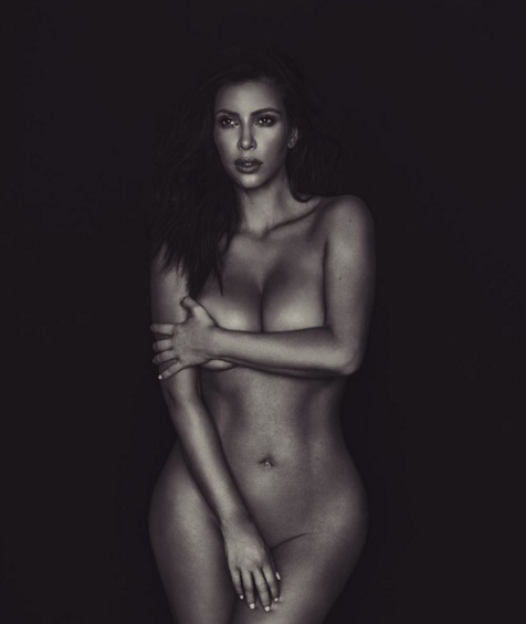 Ανέβασε και νέα ολόγυμνη selfie η Καρντάσιαν! (photos)