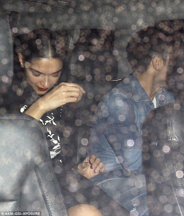 Παράνομο ραντεβού για τον... παντρεμένο Τζόκοβιτς! (photos)