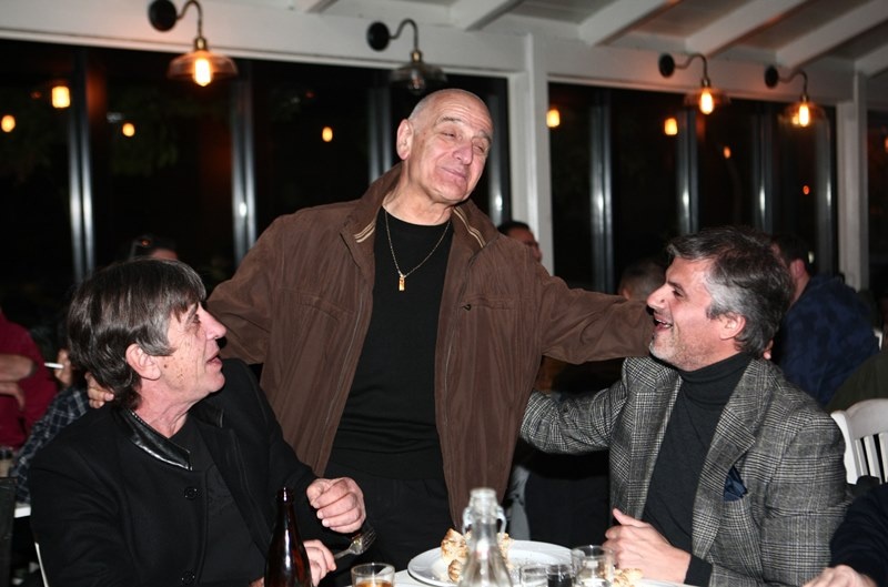 ΣΥΓΚΛΟΝΙΣΤΙΚΟ! Ο Μανωλάς τραγουδά τον ύμνο της ΑΕΚ! (photos+video)