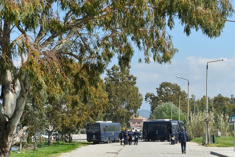 Πρωτοφανή μέτρα στη Λευκάδα για τον τελικό! (photos)