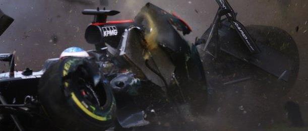 Formula 1: Σοκαριστικό ατύχημα για Αλόνσο! (photos+video)