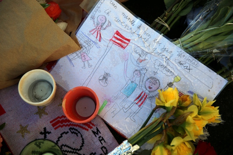 Δάκρυσε το Άμστερνταμ για τον Κρόιφ! (video, photos)