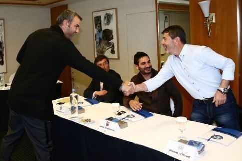 Συνάντηση Σκίμπε-προπονητών: Ποιοι πήγαν και τι είπαν (photos)