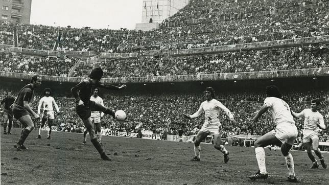 Το πρώτο «Clasico» του Κρόιφ (photos+video)
