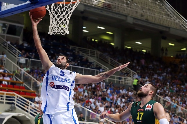 Ο Μπουρούσης, η Λαμποράλ και ο... αγαπημένος του Παναθηναϊκός! (photos+videos)