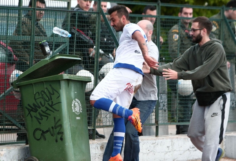Ξύλο και κυνηγητό στο Κηφισιά-Αστέρας Βάρης! (photos)