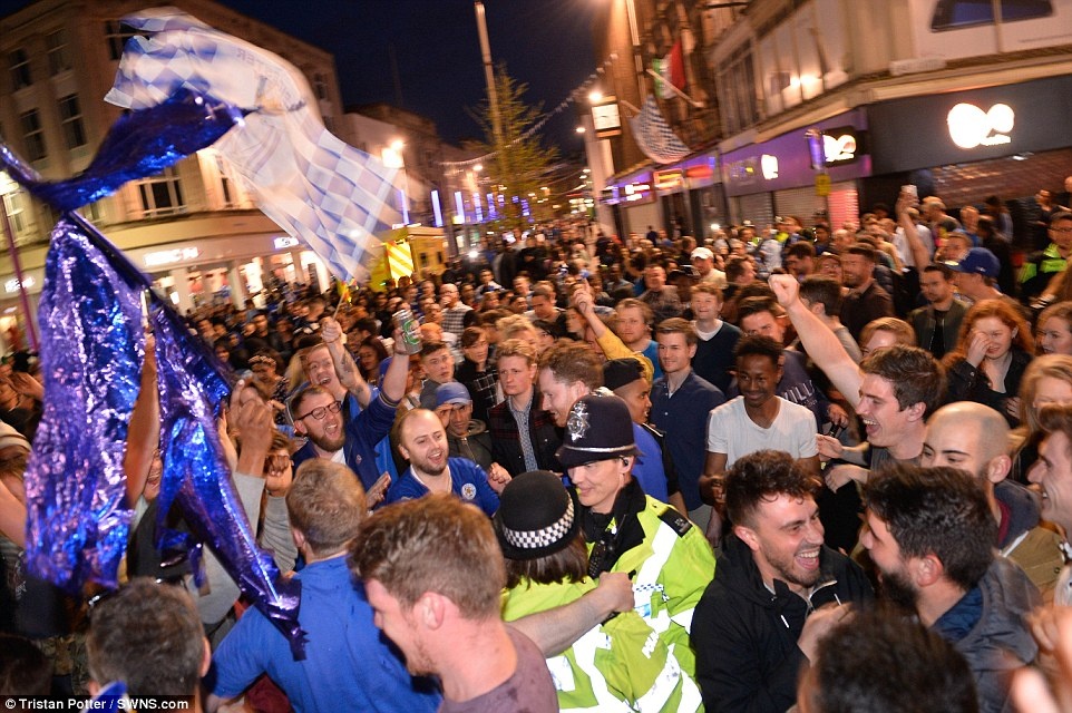 Απίθανες καταστάσεις στο πάρτι της Λέστερ! (photos)