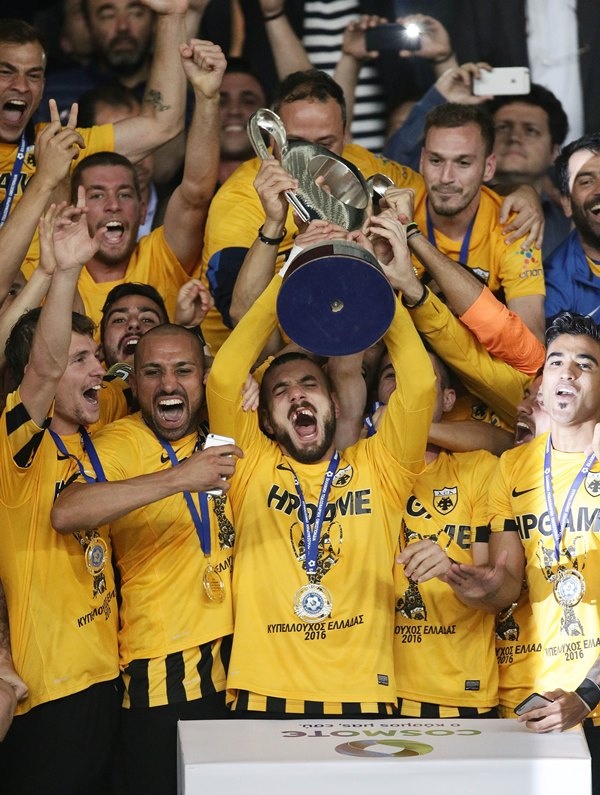 ΑΕΚ: Κούπα χωρίς δόντια ο Αραβίδης (photos)