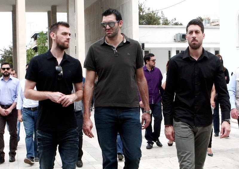 Το τελευταίο «αντίο» στον πατέρα του Πρίντεζη (photos)