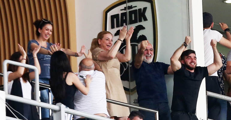 Τρελάθηκε με το Champions League ο Ιβάν Σαββίδης (photos)