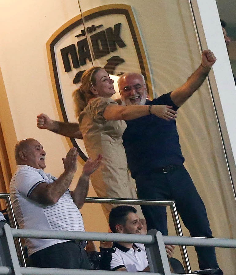 Τρελάθηκε με το Champions League ο Ιβάν Σαββίδης (photos)