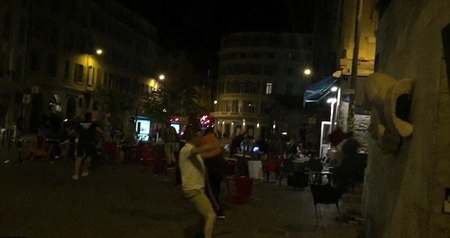 Euro 2016: Άγρια επεισόδια Άγγλων στην Μασσαλία (photos+video)