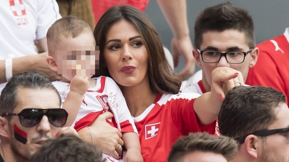 Euro 2016: Η πιο καυτή WAG της διοργάνωσης! (photos)