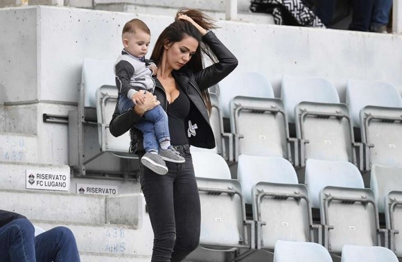 Euro 2016: Η πιο καυτή WAG της διοργάνωσης! (photos)