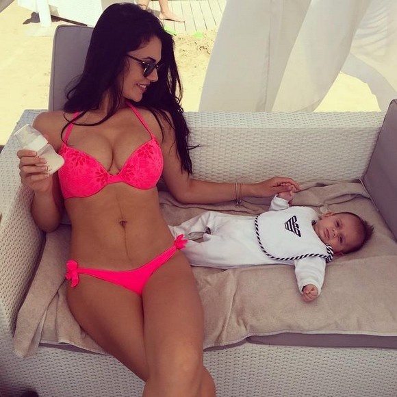 Euro 2016: Η πιο καυτή WAG της διοργάνωσης! (photos)
