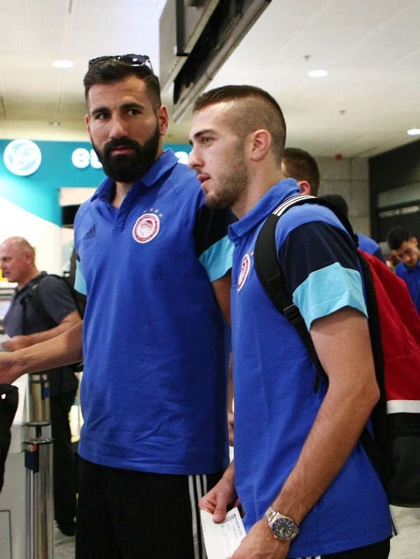 Ολυμπιακός: Έφυγε για Αυστρία (photos)