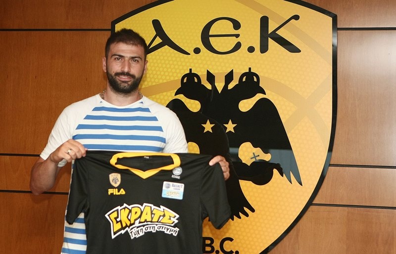 ΑΕΚ: Ανακοινώθηκε ο Βασιλειάδης (photos)