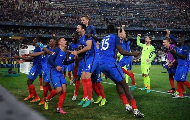 Euro 2016: Έκλεψαν… την κραυγή των Ισλανδών οι Γάλλοι (photos+video)