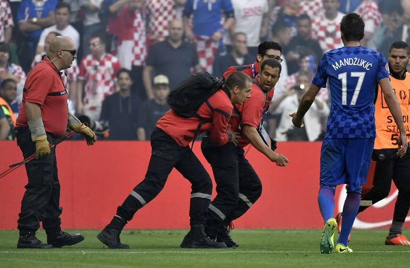 Euro 2016: Μία εικόνα αξίζει 1000 λέξεις, 30 εικόνες πόσες; (photos)