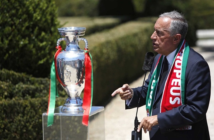 Euro 2016: Αγκαλιά με τον πρόεδρο η Εθνική Πορτογαλίας! (photos)