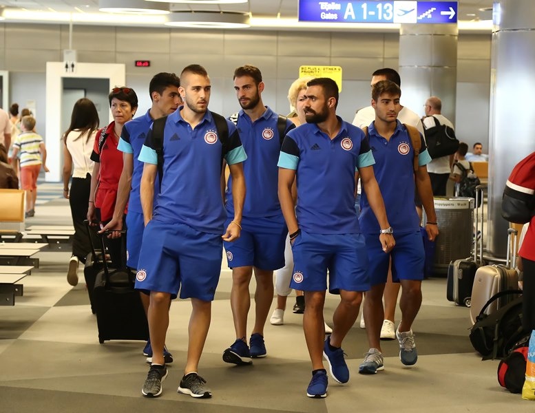 Ολυμπιακός: Πέταξε με Βίκτορ και… Ιμπαγάσα στην Πόλη! (photos)