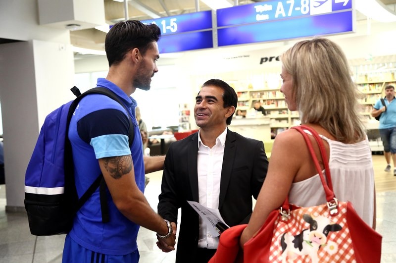 Ολυμπιακός: Πέταξε με Βίκτορ και… Ιμπαγάσα στην Πόλη! (photos)