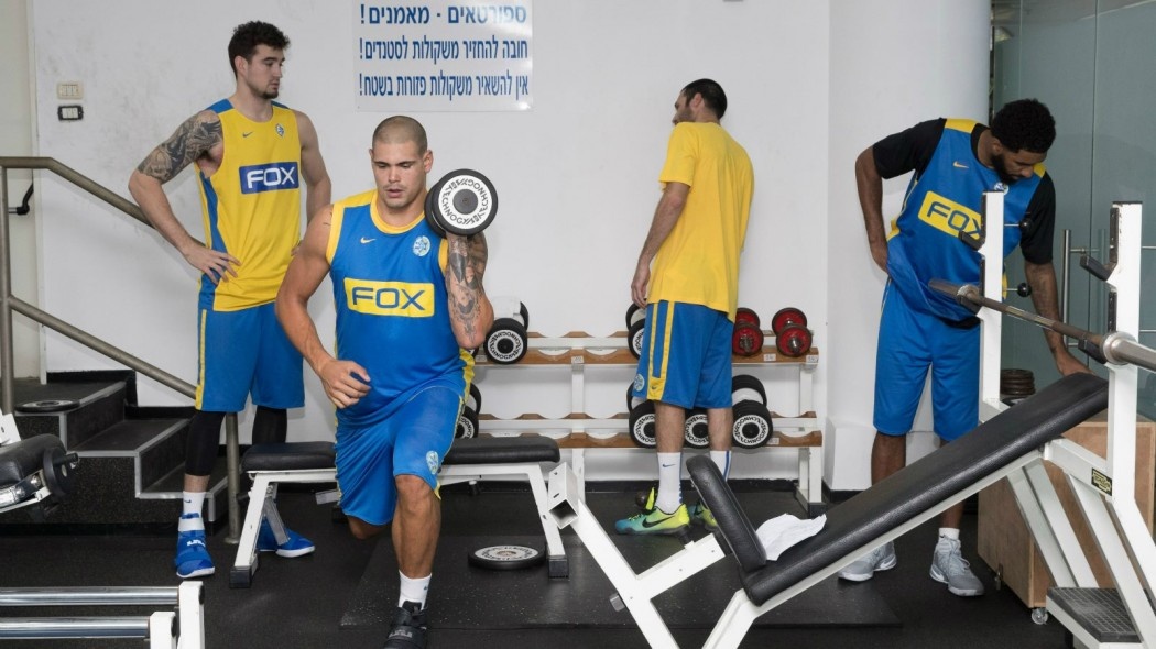 «Πρώτη» με όνειρα για τη Μακάμπι! (photos)