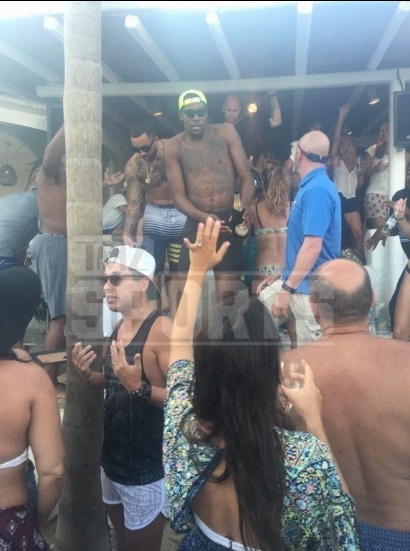 Το… καίνε στη Μύκονο ΝτεΆντρε και Ντουράντ! (photos+video)