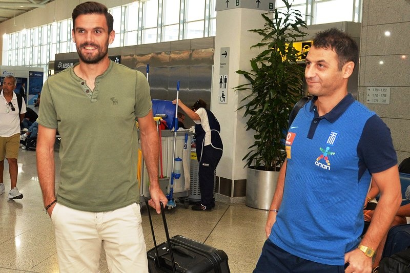 Εθνική Ελλάδας: Αναχώρησε για Ντίσελντορφ (photos)
