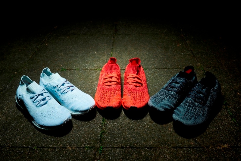 H adidas αλλάζει την εικόνα του τρεξίματος με δύο νέες εκδόσεις UltraBOOST, τα UltraBOOST Uncaged with Colour και τα UltraBOOST Metallic Pack