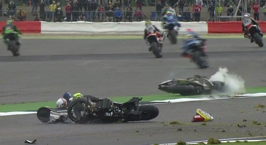 Moto GP: Απίστευτο ατύχημα στο Σίλβερστοουν (photos+videos)
