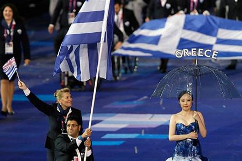 Αυτή είναι η γυναίκα που «έκλεψε» την παράσταση στην κλήρωση της Α1 (photos)