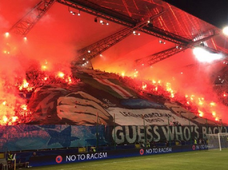 Το απίστευτο coreo των οπαδών της Λέγκια (video, photos)