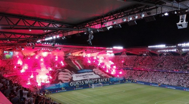 Το απίστευτο coreo των οπαδών της Λέγκια (video, photos)