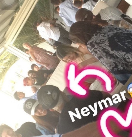 «Τσακωτός» με τη σέξι Μπρούνα ο Νεϊμάρ! (photos)
