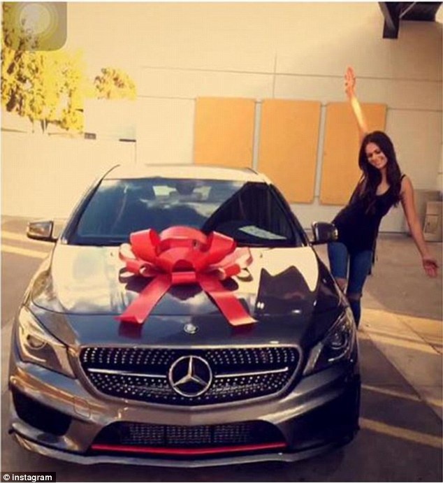 Η χαρά της για τη νέα της Mercedes την έστειλε στη φυλακή (photos)