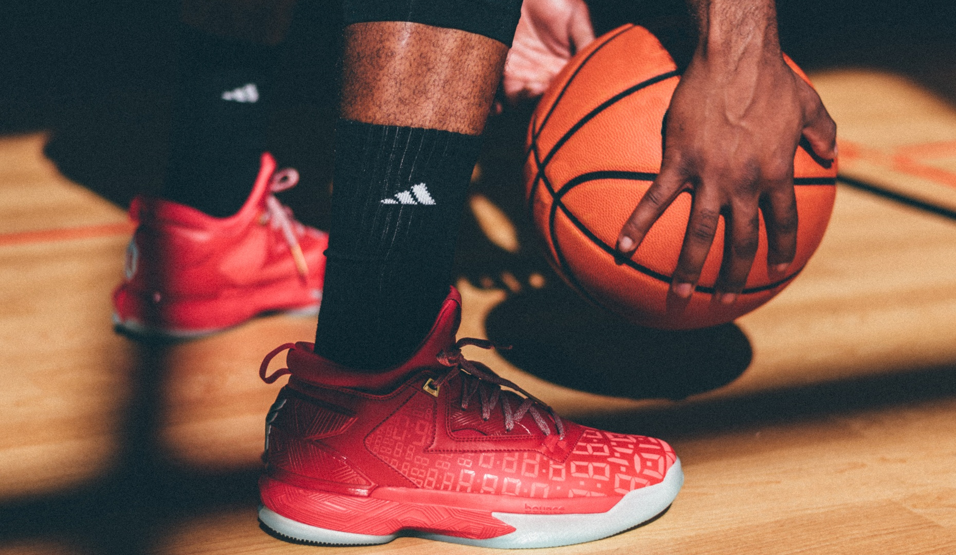 Έφτασε η ώρα για την αποκάλυψη του Date Time Damian Lillard 2