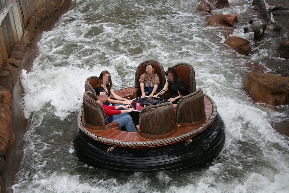 Τραγωδία! Τέσσερις νεκροί στην Dreamworld! (photos+video)