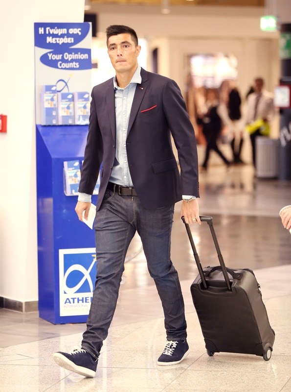 Ολυμπιακός: Έφυγε για Καζακστάν (photos)