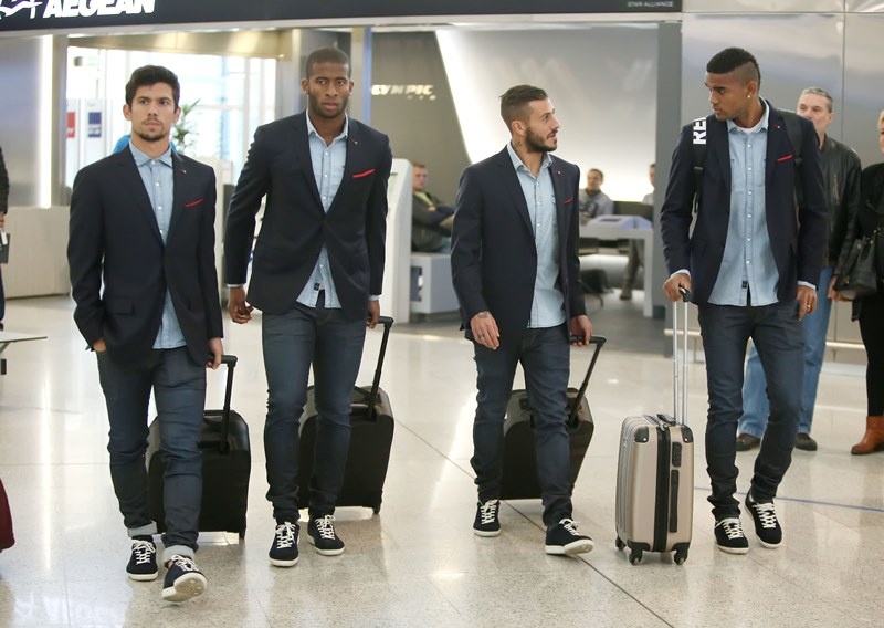 Ολυμπιακός: Έφυγε για Καζακστάν (photos)