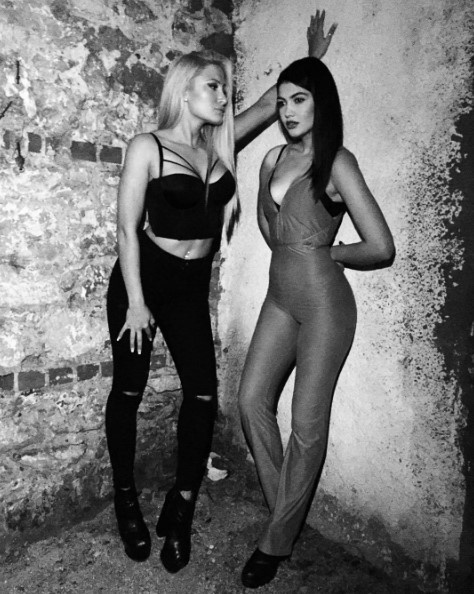 Αυτό είναι το μελαχρινό που ΚΟΛΑΣΕ το «Nick Galis Hall»