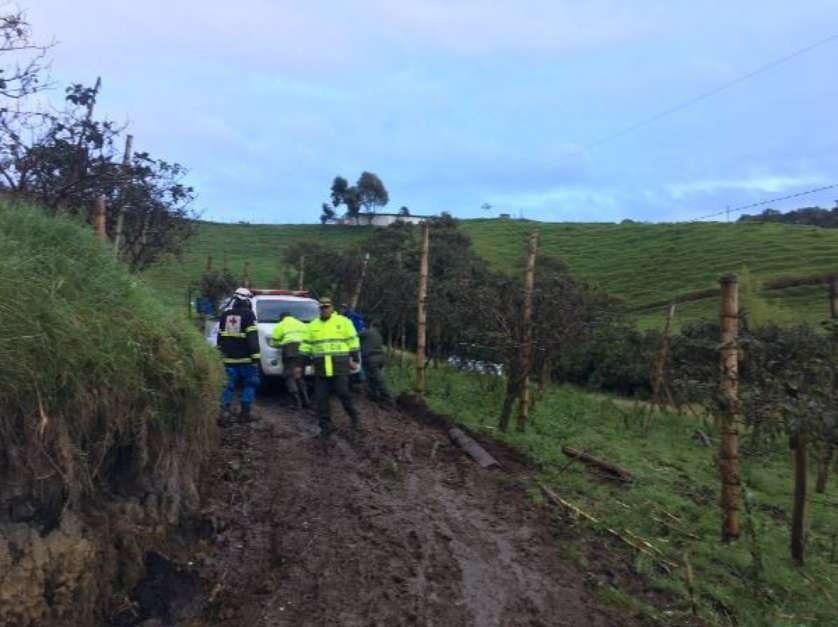 Τραγωδία στην Κολομβία: Συγκλονιστικές εικόνες με το πρώτο φως της μέρας (photos)