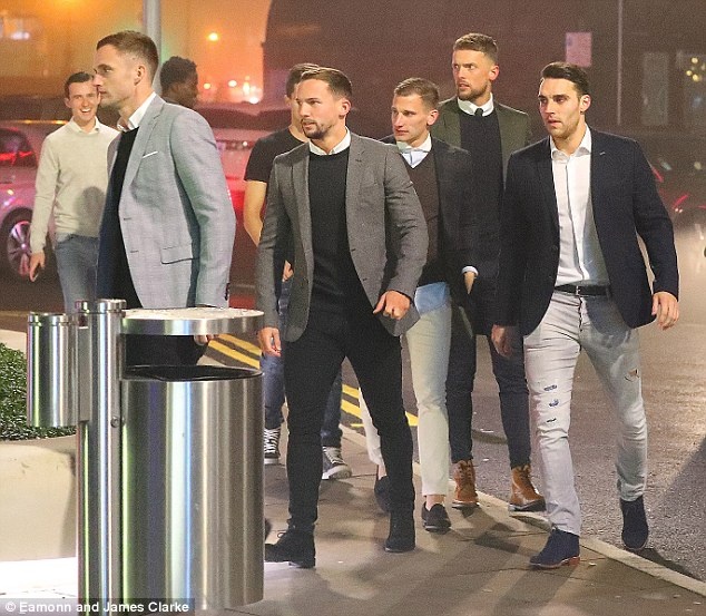 Νυχτοπερπατήματα στο Μάντσεστερ για όλη τη Λέστερ! (photos)